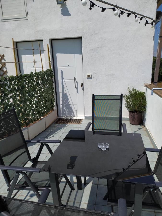 فيلا Relais Il Giardino Fra Gli Ulivi تورينو دي سانغرو المظهر الخارجي الصورة