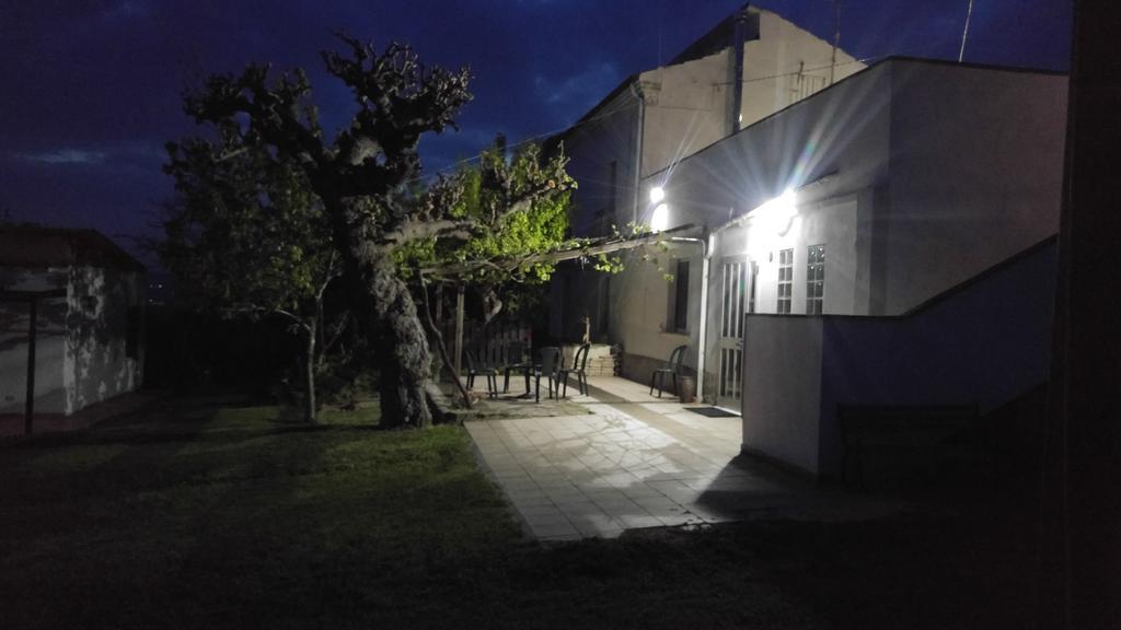 فيلا Relais Il Giardino Fra Gli Ulivi تورينو دي سانغرو المظهر الخارجي الصورة